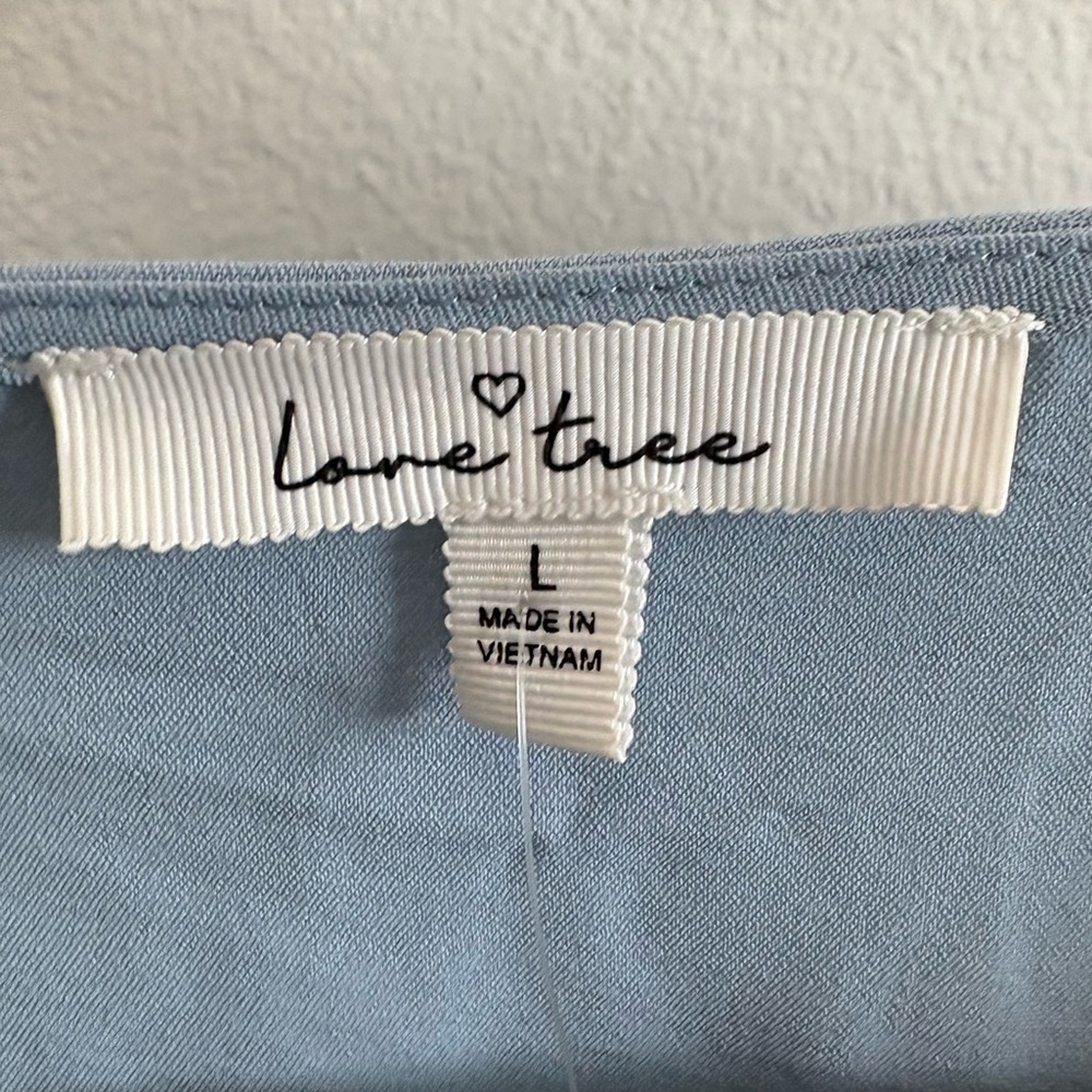 Love Tree Blue Ruched Front Blouse L - Picture 4 of 5